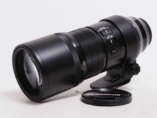 M.ZUIKO D ED 300mm F4 IS PRO 【中古】(L:950)