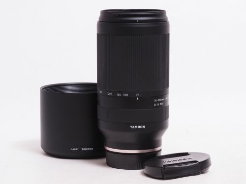 70-300/4.5-6.3 Di III RXD ソニーE用 【中古】(L:461)