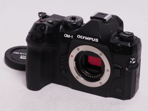 OM-1 ボディ 【中古】(B:696)