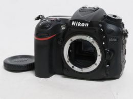 ニコン D7200 ボディ 【中古】(B:760)
