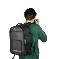 Lowepro アドベンチュラ BP300 III GRL LP37456-PWW