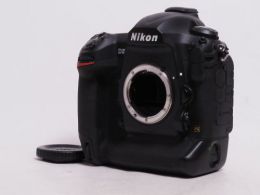 ニコン D5（XQDタイプ）ボディ 【中古】(B:092)