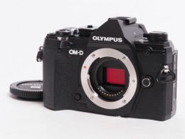 オリンパス OM-D E-M5 MarkIII ボディ 【中古】(B:050)