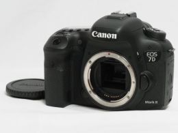 キヤノン EOS 7D MarkII ボディ 【中古】(B:838)