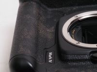 キヤノン EOS-1D MarkIV ボディ 【中古】(B:255)