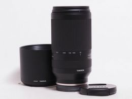 タムロン 70-300mm F4.5-6.3 DiIII RXD ソニーE用 【中古】(L:057)