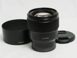 ソニー FE 85mm F1.8 SEL85F18 【中古】(L:333)