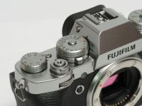 フジフイルム X-T3 ボディ シルバー 【中古】(B:757)
