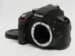 ニコン D3300 ボディ 【中古】(B:718)