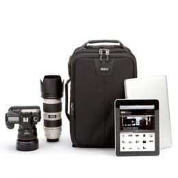 think TANK Photo　エアポート・エッセンシャルズ★大幅値引キャンペーン★