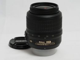 ニコン AF-S DX 18-55mm F3.5-5.6 G VR 【中古】(L:444)