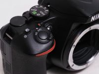 ニコン D5500 ボディ 【中古】(B:117)