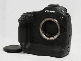 キヤノン EOS R1  ボディ 【中古】(B:636)