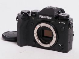 フジフイルム X-T5 ボディ 【中古】(B:611)