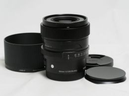 シグマ C 65mm F2 DG DN ソニーE用 【中古】(L:539)