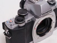 オリンパス OM-D E-M10 シルバー 【中古】(B:325)