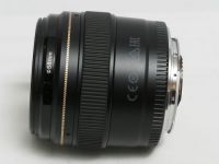 キヤノン EF 85mm F1.8 USM 【中古】(L:260)