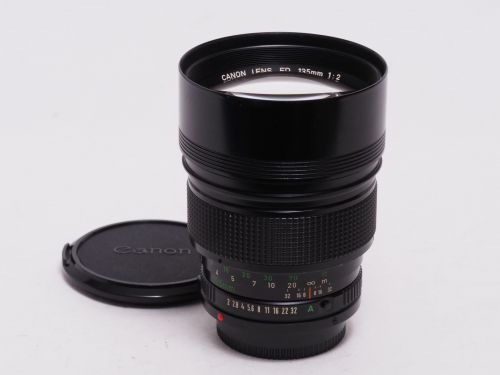 Canon New FD 135mm f2 超美品 MF#FC11 MINT Canon New FD 135mm f2 Telephoto Portrait MF Lens by DHL
