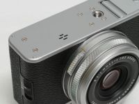 フジフイルム X100V シルバー 【中古】(B:267)