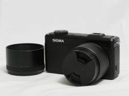 シグマ DP3 Merrill 【中古】(B:301)