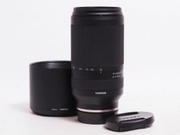 タムロン 70-300/4.5-6.3 Di III RXD ソニーE用 【中古】(L:461)