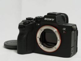 ソニー α7R V ILCE-7RM5 ボディ 【中古】(B:124)