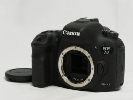キヤノン EOS 7D MarkII ボディ 【中古】(B:643)