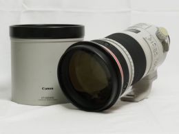 キヤノン EF 300mm F2.8L IS II 【中古】(L:143)