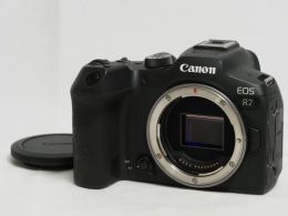 キヤノン EOS R7 ボディ 【中古】(B:881)