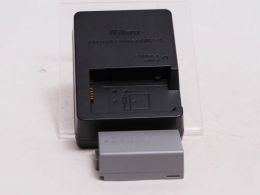ニコン MH-32 + EN-EL25a 【中古】(B:918)