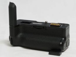 フジフイルム VG-XT4  【中古】(B:326)