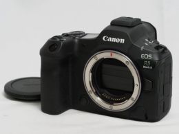キヤノン EOS R5 MarkII ボディ 【中古】(B:140)値下げいたしました！