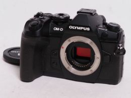オリンパス OM-D E-M1 MarkII 【中古】(B:831)