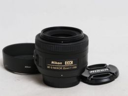 ニコン AF-S DX 35mm F1.8G 【中古】(L:720)