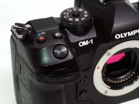 オリンパス OM-1 ボディ 【中古】(B:303)