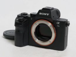 ソニー α7II ILCE-7M2 ボディ 【中古】(B:607)
