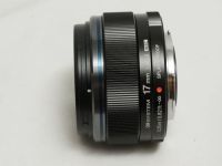 オリンパス OMｼｽﾃﾑ M.ZUIKO D 17mmF1.8 II 【中古】(L:715)