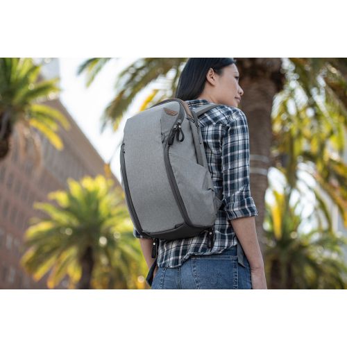ピークデザイン Peak Design エブリデイバックパックジップ 15L Amazon.co.jp: 【国内正規品】PeakDesign ピークデザイン