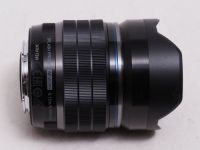 オリンパス M.ZUIKO DIGITAL 8mm F1.8 PRO 【中古】(L:500)