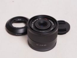 ソニー Sonnar T*FE35/2.8 ZA [SEL35F28Z] 【中古】(L:304)
