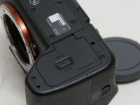 ソニー α7 IV ボディ[ILCE-7M4] 【中古】(B:677)