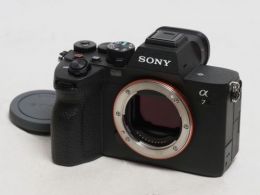 ソニー α7 IV ボディ[ILCE-7M4] 【中古】(B:479)
